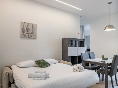 BeCo Centrale New Family Apartment